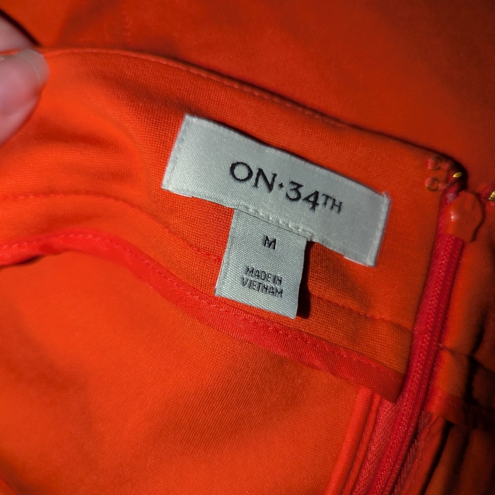 NWOT - ON 34th Orange Ponte Knit Stretch Mod Mini Skirt - Size M - Picture 4 of 5